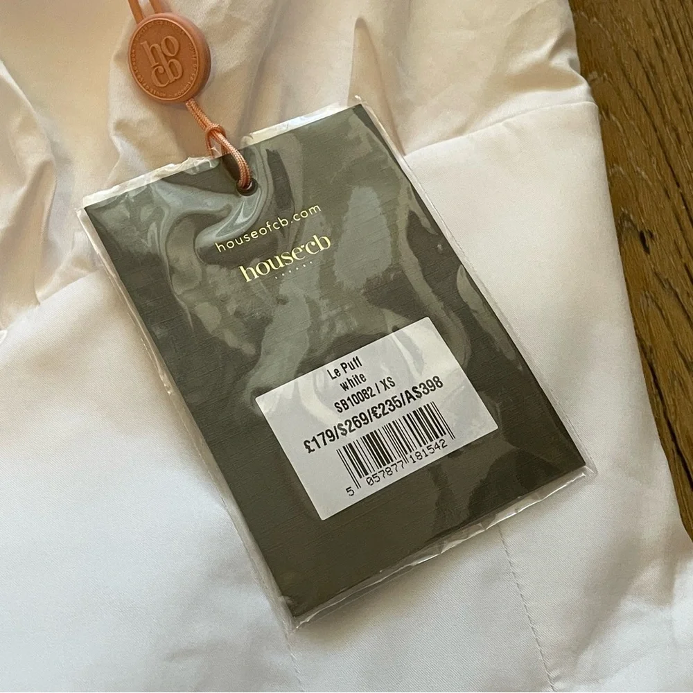 ✨SOLD✨ House of CB “Le Puff” Dress in White - Picture 8 of 9